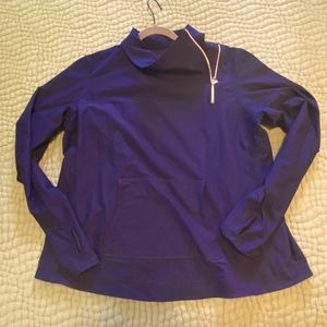 Athletic top golf top, stylish!